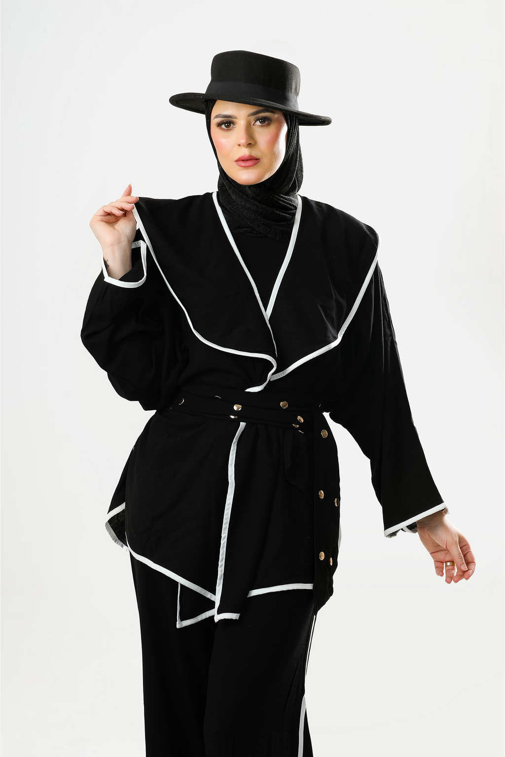 طقم مونوكروم ميوز