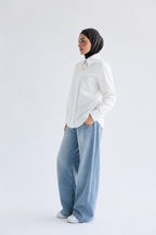 Oversized with brooch shirt in cotton poplin – White