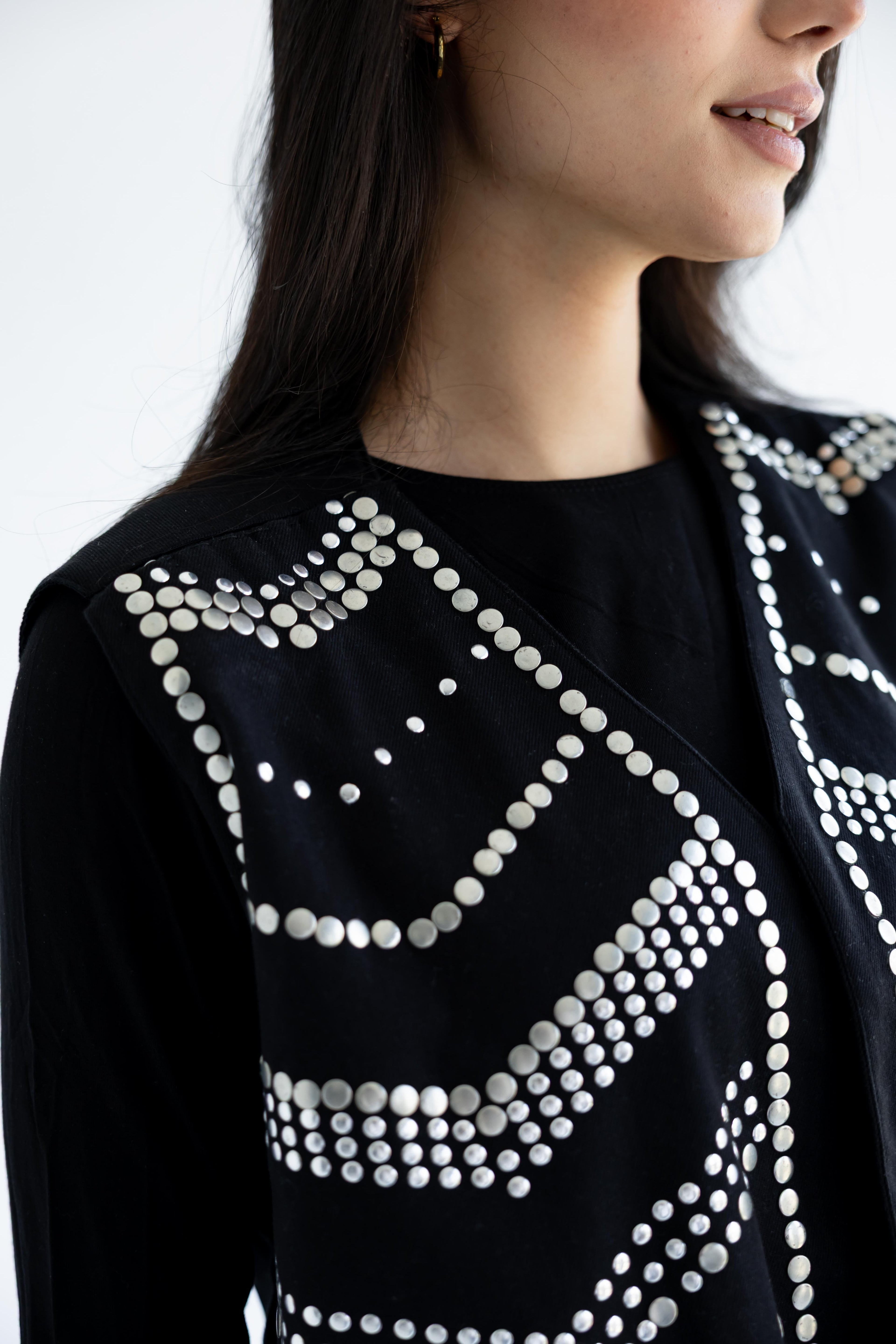 Chevron-studded vest in structured cotton - Black