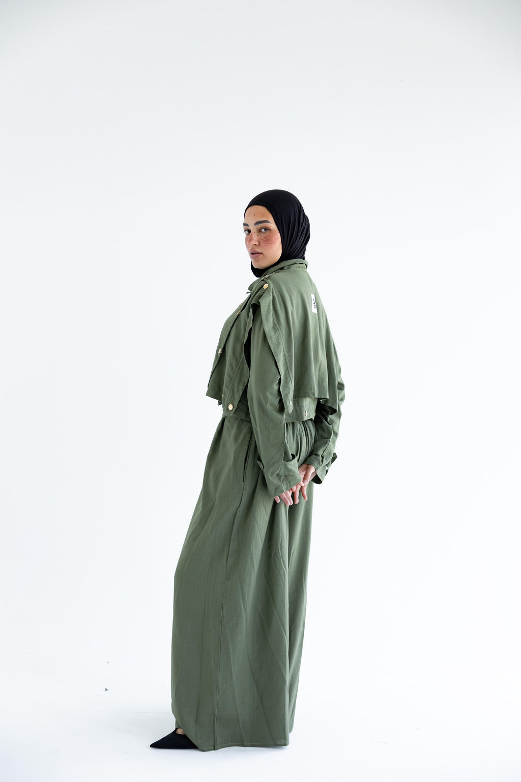 Layered modest set in linen blend – Olive green