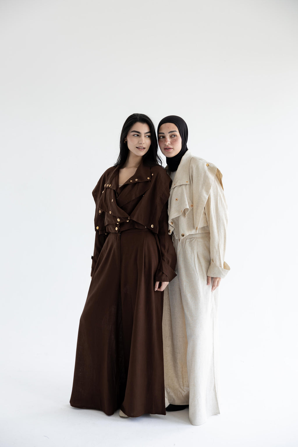 Layered modest set in linen blend – Beige