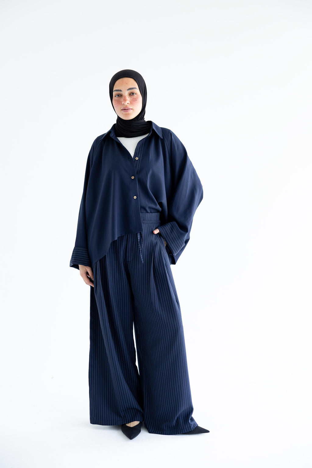 Pinstriped set in anti-wrinkle Linen TR - Navy
