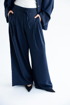 Pinstriped pant in anti-wrinkle Linen TR - Navy