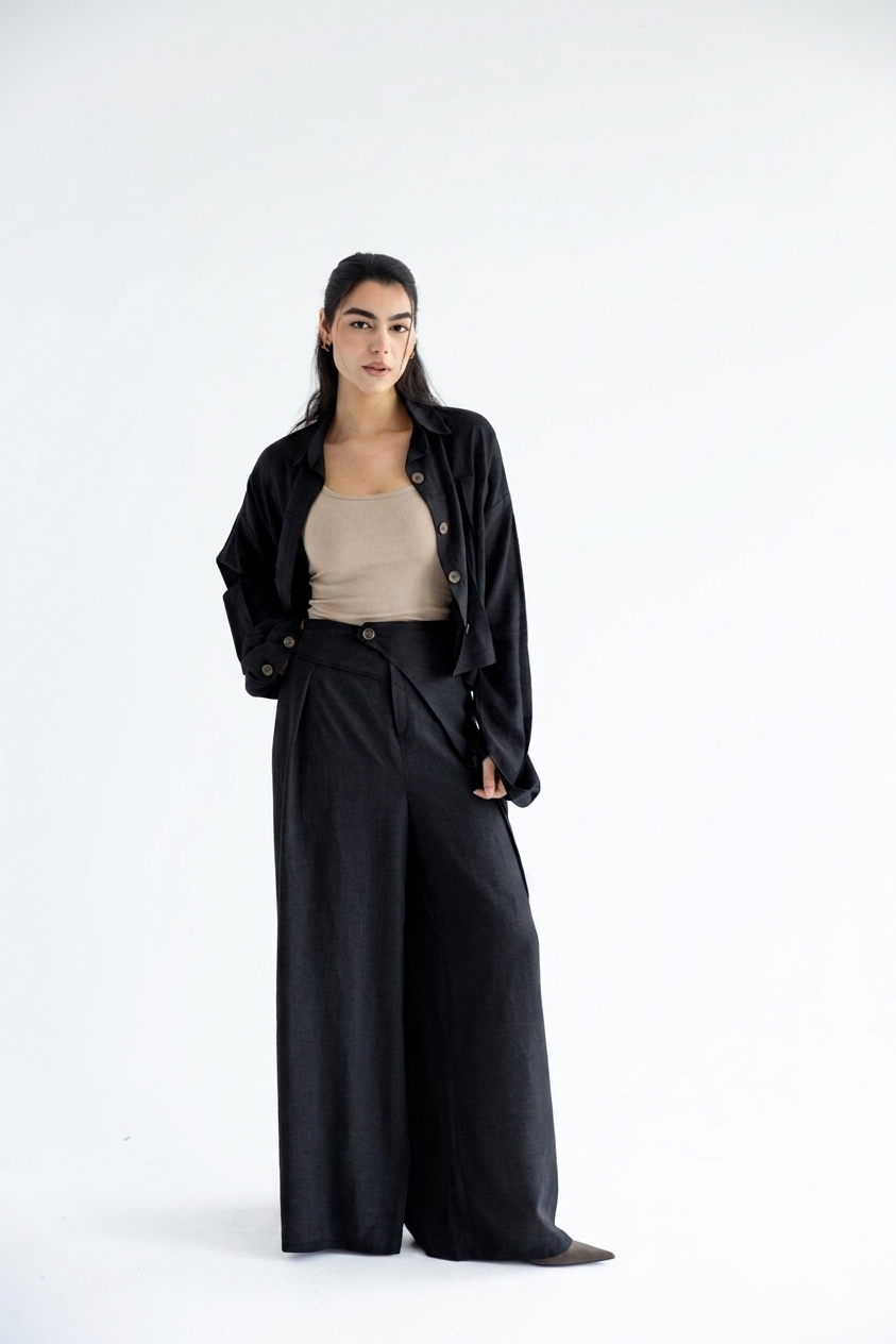 Cropped set in relaxed linen - Black